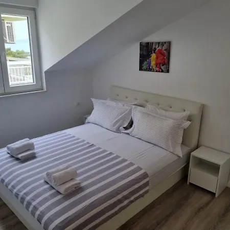 Apartment Tolj