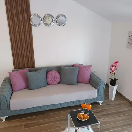 Apartment Tolj *