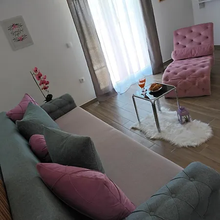 Apartment Tolj *