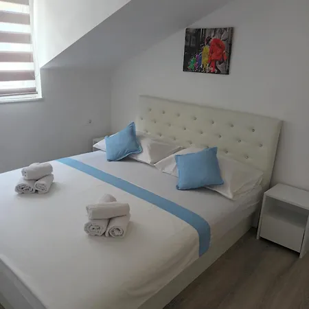 Apartment Tolj *