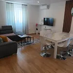 Tolj Apartament Makarska