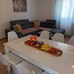 Tolj Apartament Makarska